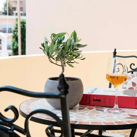 Luxury - King Size Bed - Free Parking Appartement *